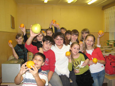 «Оранжевая» дискотека для учащихся 7 класса «В»
